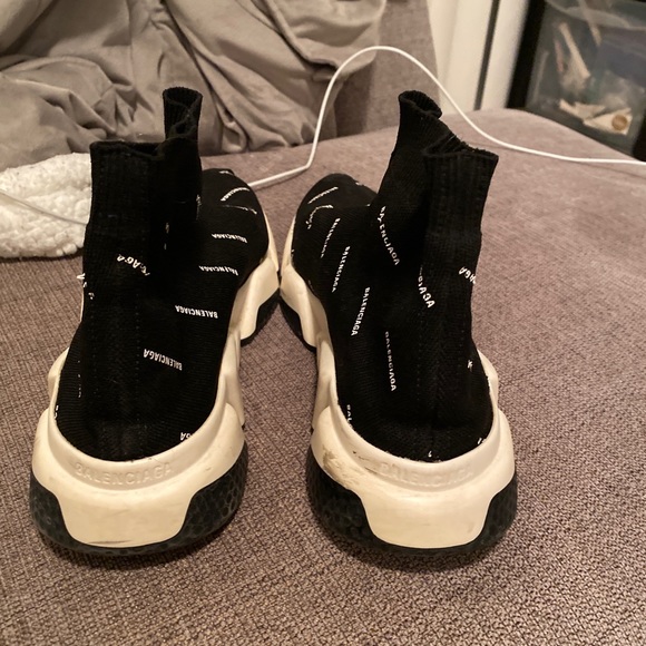 BALENCIAGA HIGH TOP SPEED SNEAKERS (Authentic) - Picture 4 of 11
